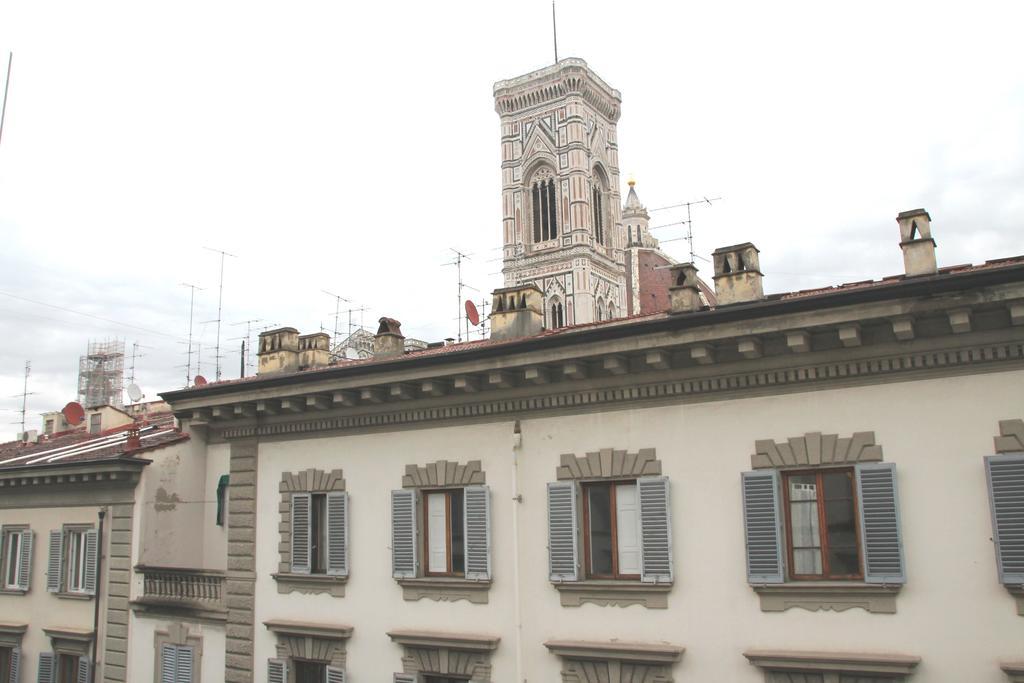 B&B Magnifico Messere Φλωρεντία Δωμάτιο φωτογραφία