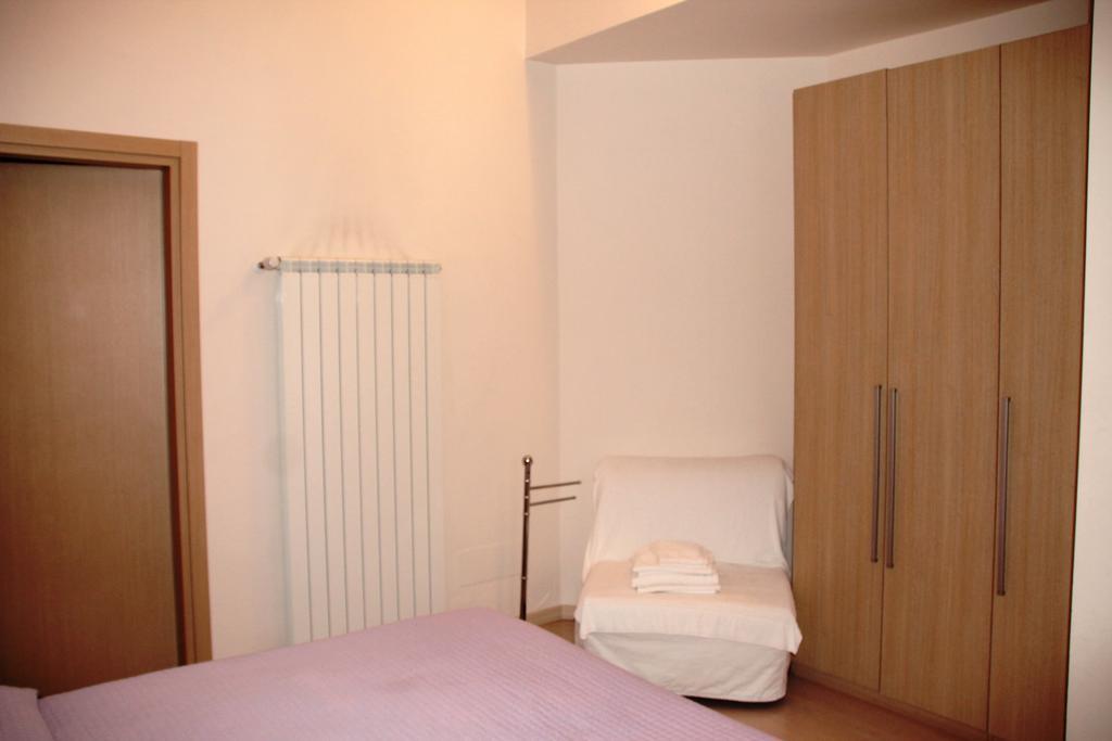 B&B Magnifico Messere Φλωρεντία Δωμάτιο φωτογραφία