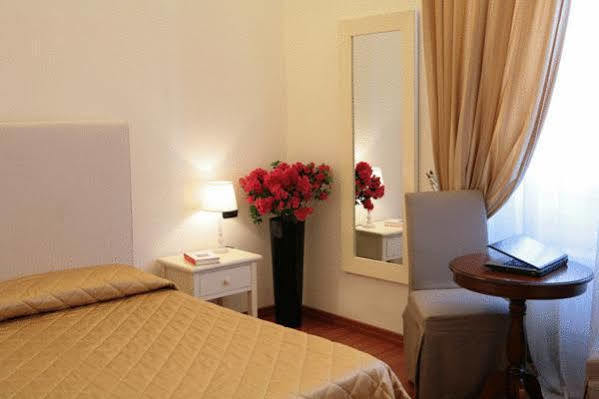 B&B Magnifico Messere Φλωρεντία Εξωτερικό φωτογραφία